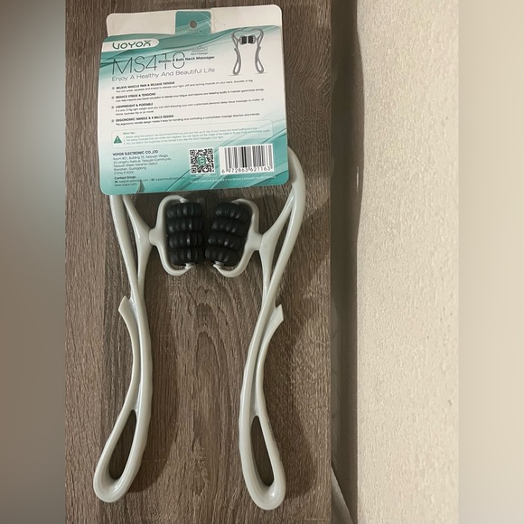 VOYOR-HEALTH MS410 Shiatsu 8 Balls Neck Massager - Picture 3 of 6